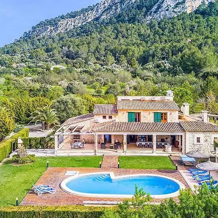 Rafalet, By Renthousing *