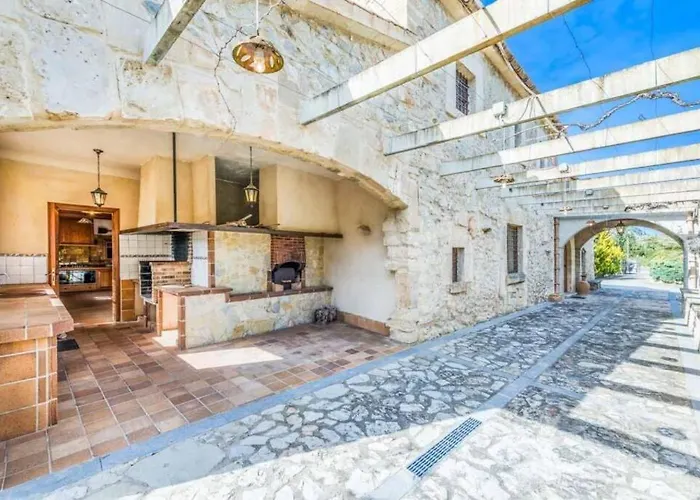 Rafalet, By Renthousing Pollença