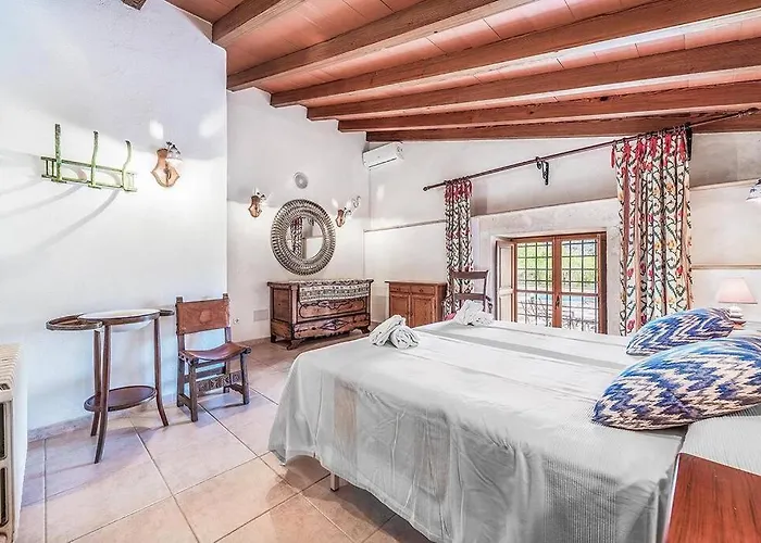 Rafalet, By Renthousing Pollença