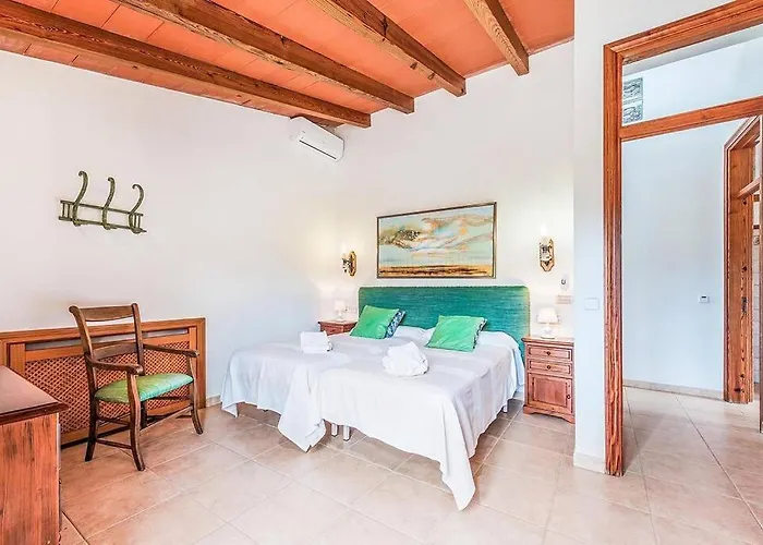 Villa Rafalet, By Renthousing Pollença