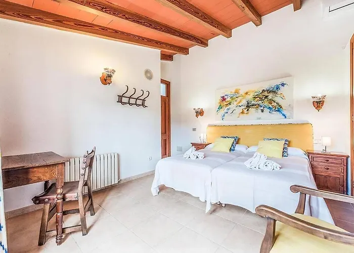 Villa Rafalet, By Renthousing Pollença