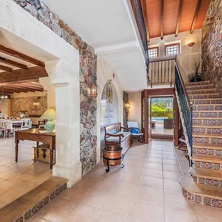 Rafalet, By Renthousing Pollensa