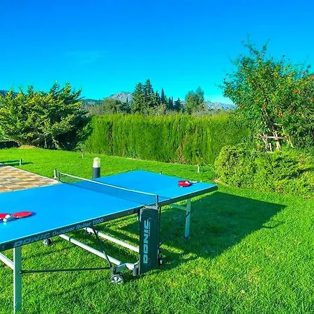 Rafalet, By Renthousing Willa *