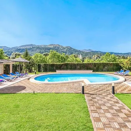 Rafalet, By Renthousing Villa *